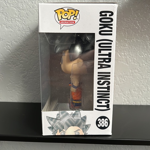Goku Funko Pop - Picture 2 of 7